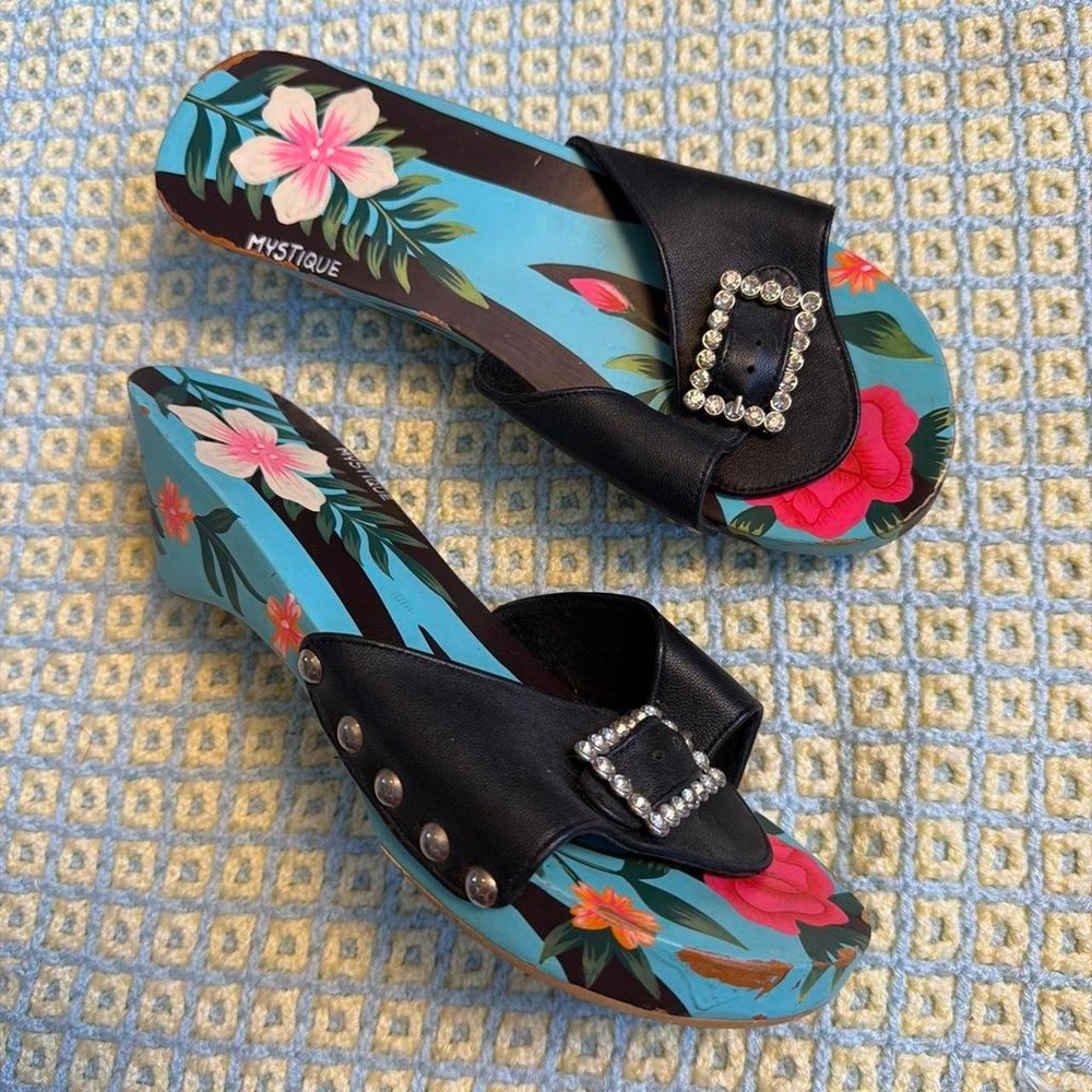 Mystique Y2K Teal Painted Wood Clog Mules Kitten Heel Floral Rhinestone 9